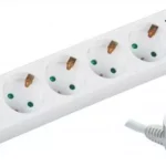 Prelungitor 5 prize 3m cu intrerupator cablu 3xG1.5mmp Well